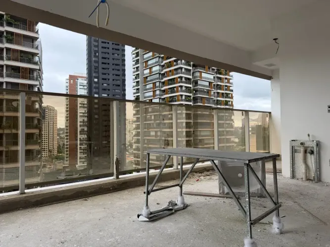 Apartamento pronto á venda com 94m², 3 Dorms, sendo 1 Suíte, 2 Vagas vinculadas