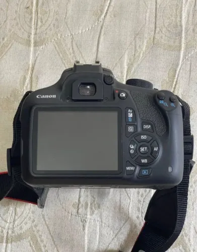 Câmera cânon 1200D