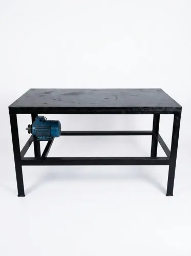 Mesa de Oficina Industrial Reforçada em Ferro - 1,60m x 80cm