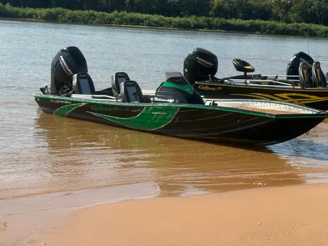 Lancha Calaca pesca e lazer