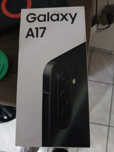 Samsung A17 8dias de uso ...perfeito na caixa