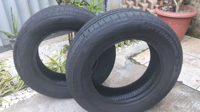 Par de Pneus Dunlop Aro 14 ? Muito Pouco Rodados (Com 5mm de Sulco Real)