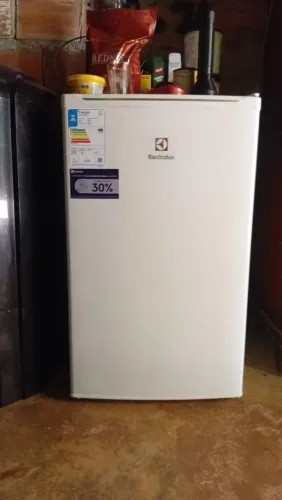 Vendo frigobar ou troco por geladeira 