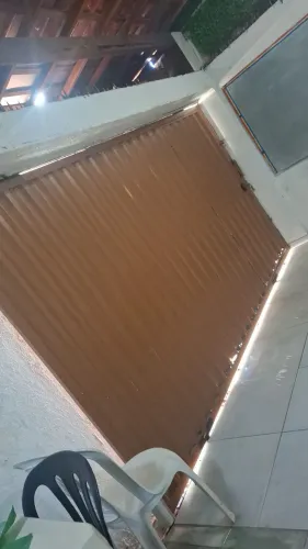 Portão de correr, com porta embutida de metal de 3,30 X 2,10