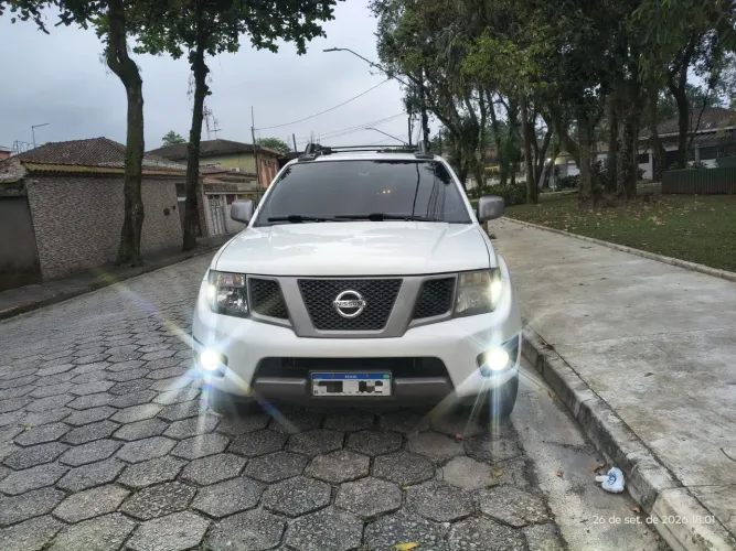 Nissan Frontier SV At.cd 4X4 2.5 TB Diesel Mec. 2014