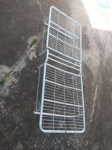Cama  dobrável de ferro 