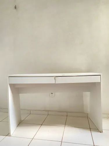 Escrivaninha 2 gavetas
