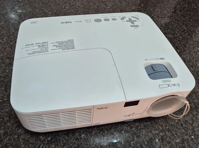Projetor NEC NP115