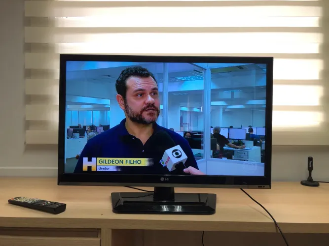 SmartTV LG 32 polegadas - Excelente estado