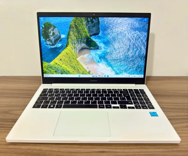 NOTEBOOK SAMSUNG - INTEL CELERON 11ª GTH - MEMÓRIA 8GB - SSDM2 128GB + 500HDD - GARANTIA
