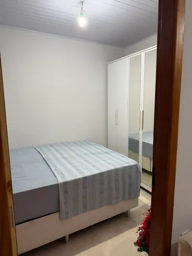 Vendo uma linda casa casa recentemente construída a casa está zera