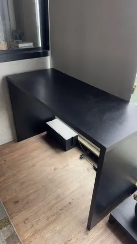 Mesa industrial preta em MDF alta qualidade