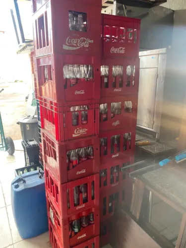 Vasilhames e engradados coca cola ks retornavel 