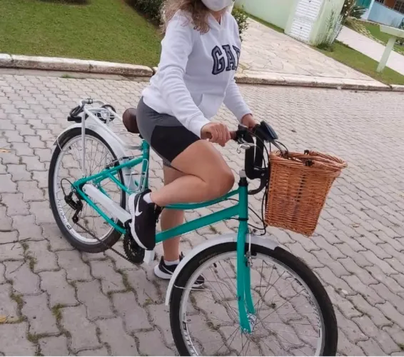 Vendo Bike retrô Aro 26 com cestinha