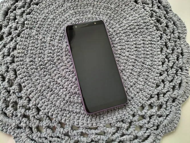Samsung J8 seminovo no PIX