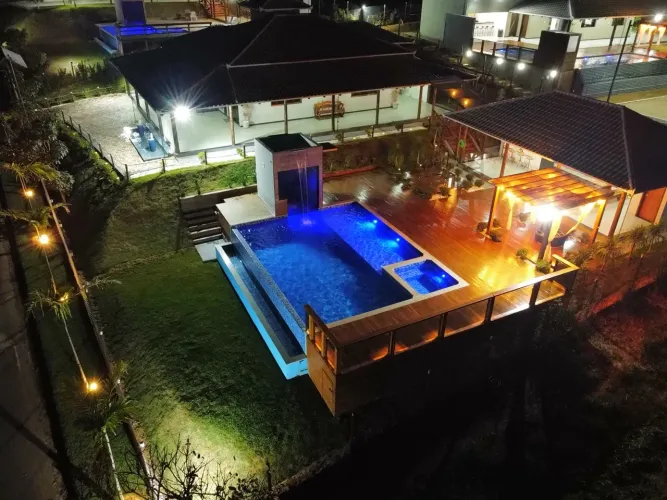 Sítio LUXO em Rio Manso MG