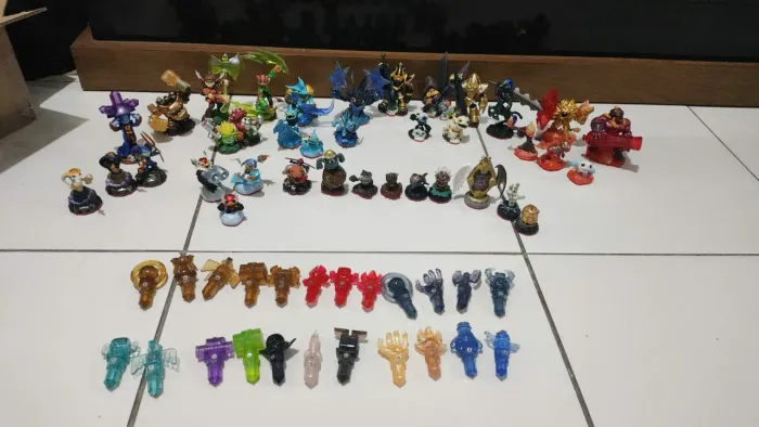 Vários Skylanders trap team