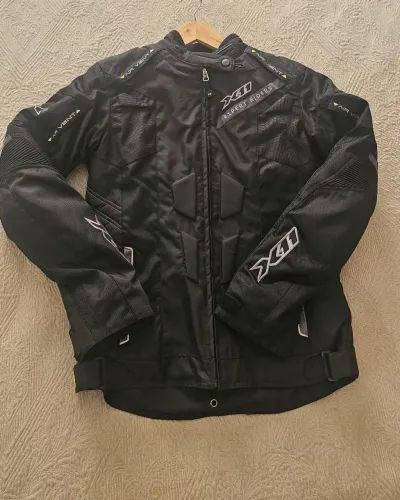 Jaqueta femina para moto