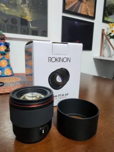 Lente Rokinon/Samyang 75mm F1.8 Fuji X - Foco automático - usada para testes