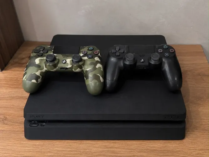 PS4 Slim - 500GB