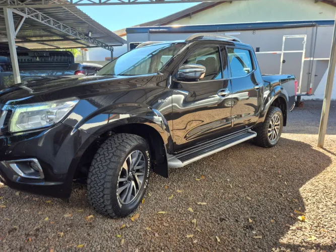 Nissan Frontier LE CD 4X4 2.3 Bi-TB Diesel Aut. 2021
