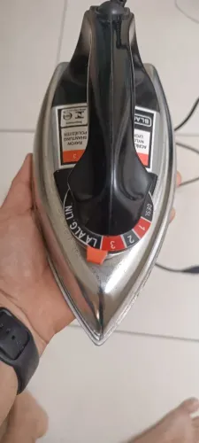 Ferro de passar roupa - retirar em itabaiana