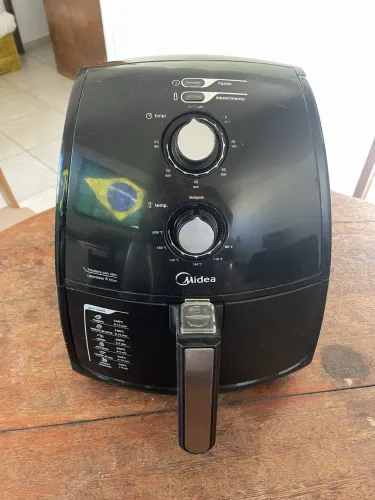 Air Fryer Midea 4L - Funcionando Perfeitamente (Detalhe no Cesto)