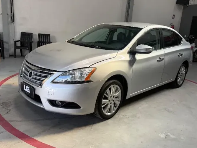 Nissan Sentra SL 2.0/ 2.0 Flex Fuel 16V Aut. 2016