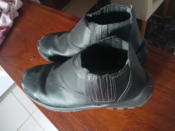 Botina de Logística tamanho 43
