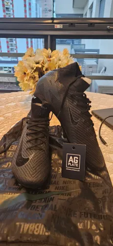 Chuteira Mercurial Superfly 10 Elite AG (Campos secos) - Blackout - Nova e Original - 41BR