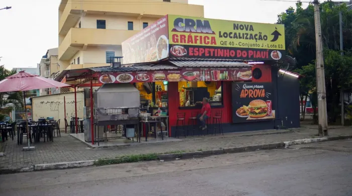 Ponto Comercial para Venda em Brasília, Guará II, 2 banheiros