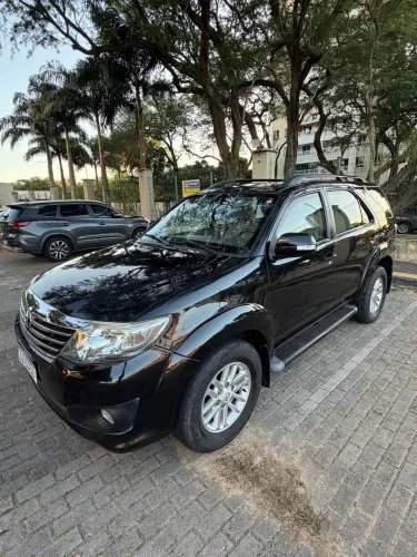 Toyota Hilux SW4 SR 4X2 2.7/ 2.7 Flex 16V Aut. 2013