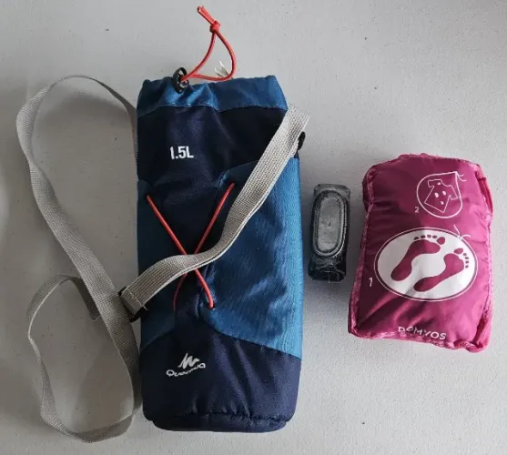 Kit Trilha Quechua + Lanterna + Saco Impermeável