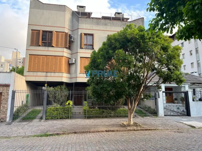 Apartamento de 02 dormitorios com vaga de garagem no Bairro Santana em Porto Ale