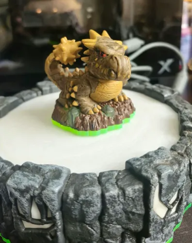 Boneco Skylanders Bash (Faço olx pay)