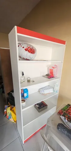 Estantes de MDF Branco/Vermelho