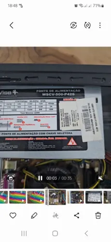 Três CPUs