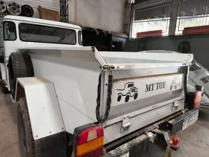 Vendo Carroceria StepSide em Aço Para Bandeirante