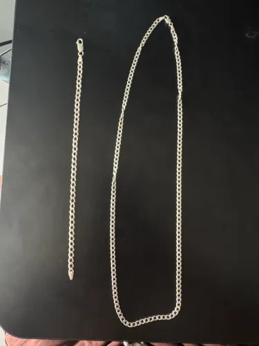 Cordão e pulseira de prata