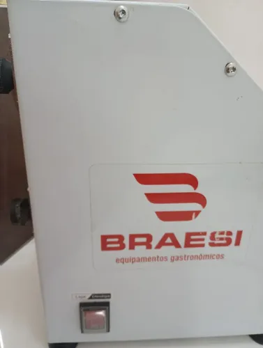 Vende-se Ralador de Queijo e de Coco RQ-10 Industrial