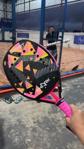 Raquete Beach Tennis Shark Boost Pro 3K Carbono EVA Soft 21mm 50cm 320-340g