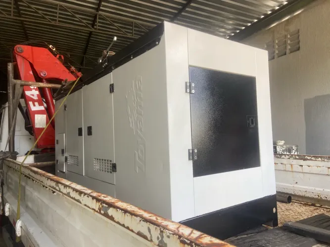 Geradores semi nós os 55 a 100 kVA