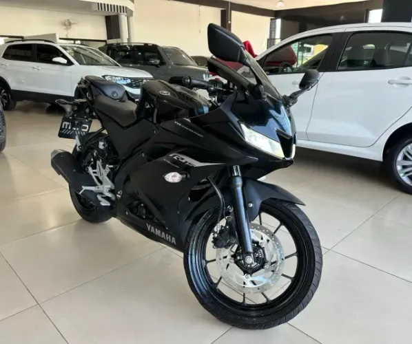 YAMAHA YZF R15 ABS 2025 - ÚNICO DONO - GARANTIA DE FÁBRICA