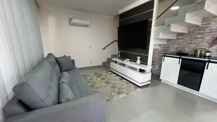 APARTAMENTO - BOLONHAS