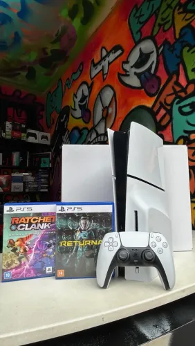 PlayStation 5 slim mídia física semi novo