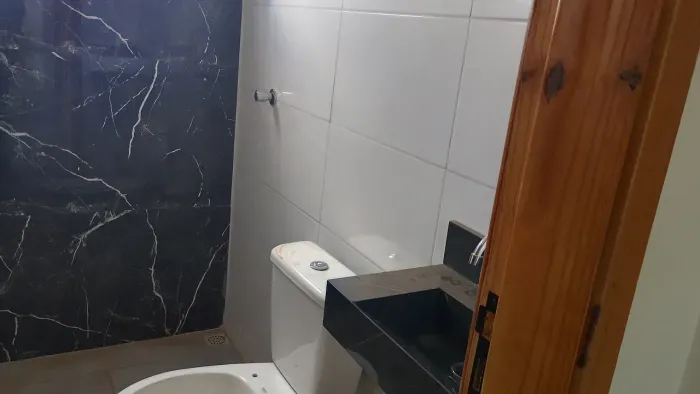 Imóvel para aluguel possui 59 metros quadrados com 2 quartos