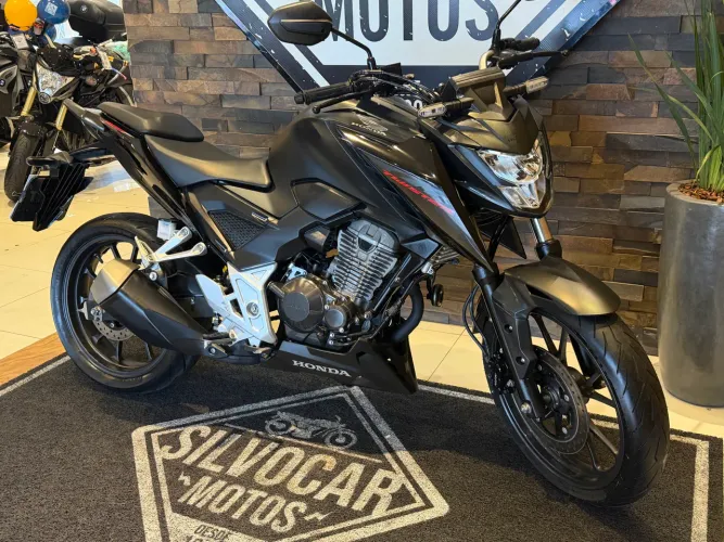 Honda CB 300F Twister 2023 R$ 24.500,00