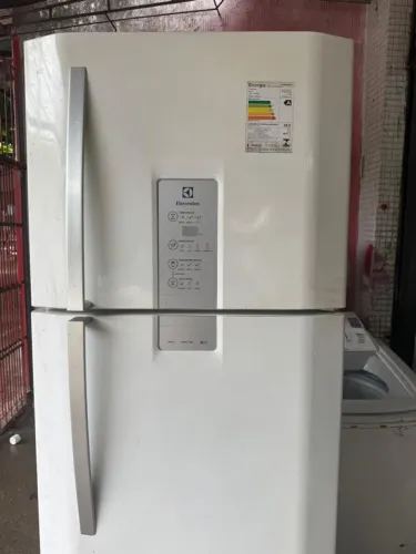 Geladeira frost free 452 litros Electrolux funcionando perfeitamente