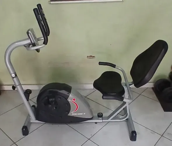 Aceito Cartão s/ Juros - Bicicleta Ergométrica Horizontal Dream - Bem Conservada