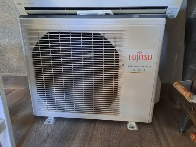 AR CONDICIONADO FUJITSU 12000BTS DC INVERTER usado